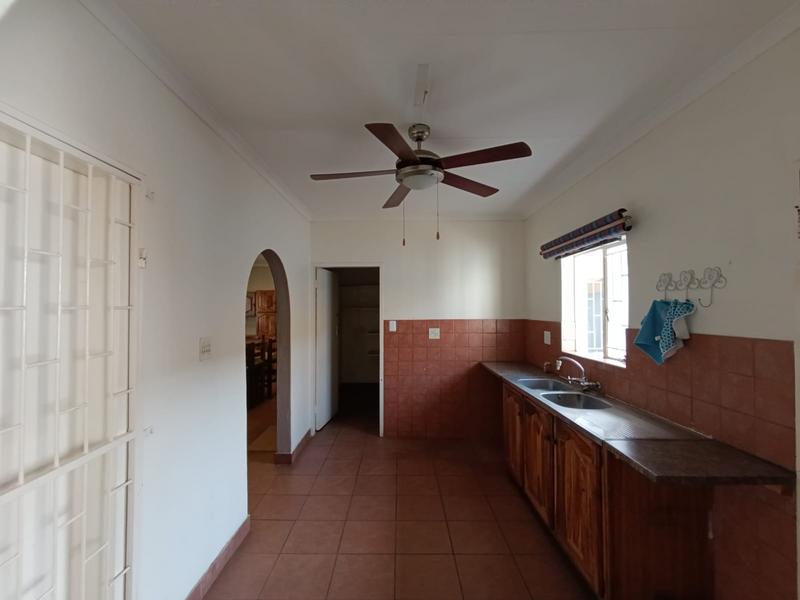 4 Bedroom Property for Sale in Middelburg Eastern Cape